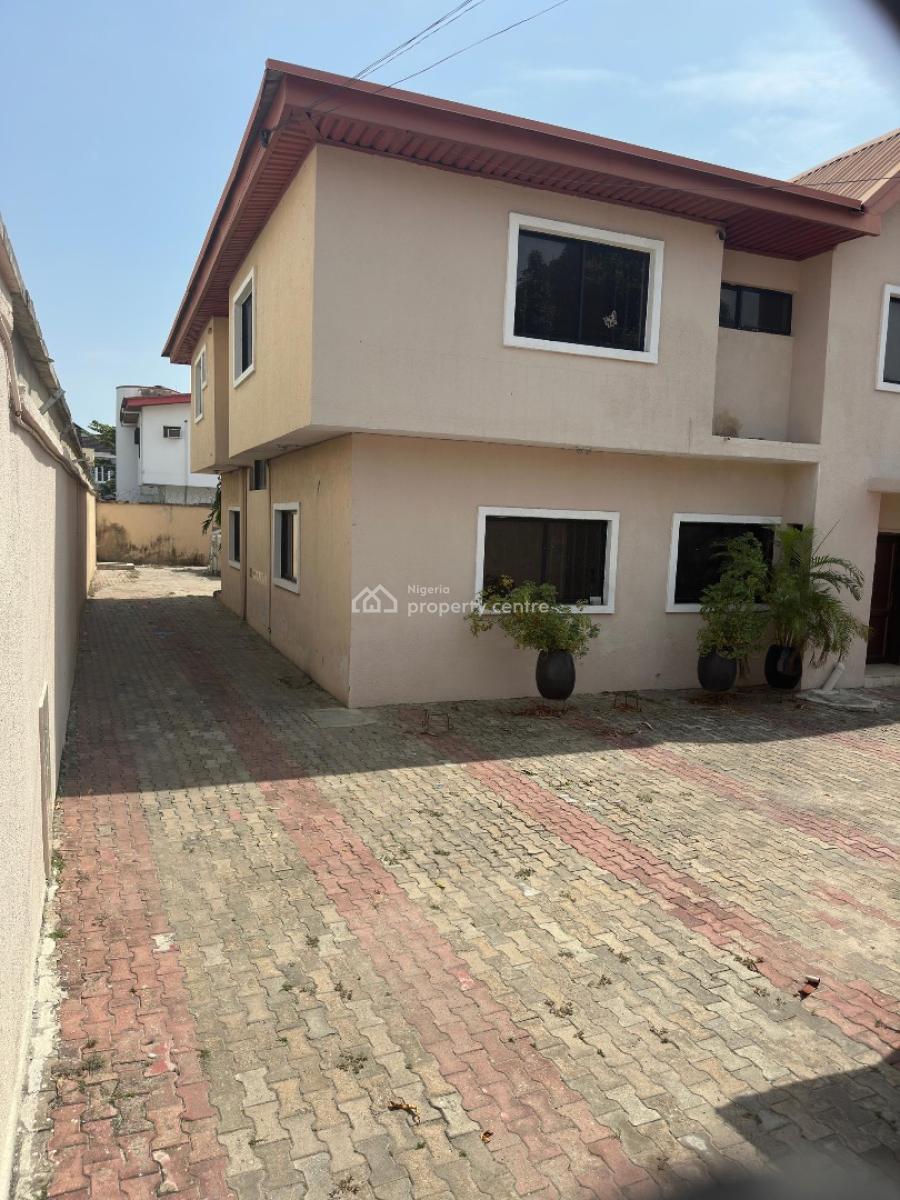 Well Maintained 5 Bedroom Semi-detached Duplex with Study & Bq, Lekki Phase 1, Lekki, Lagos, Semi-detached Duplex for Sale