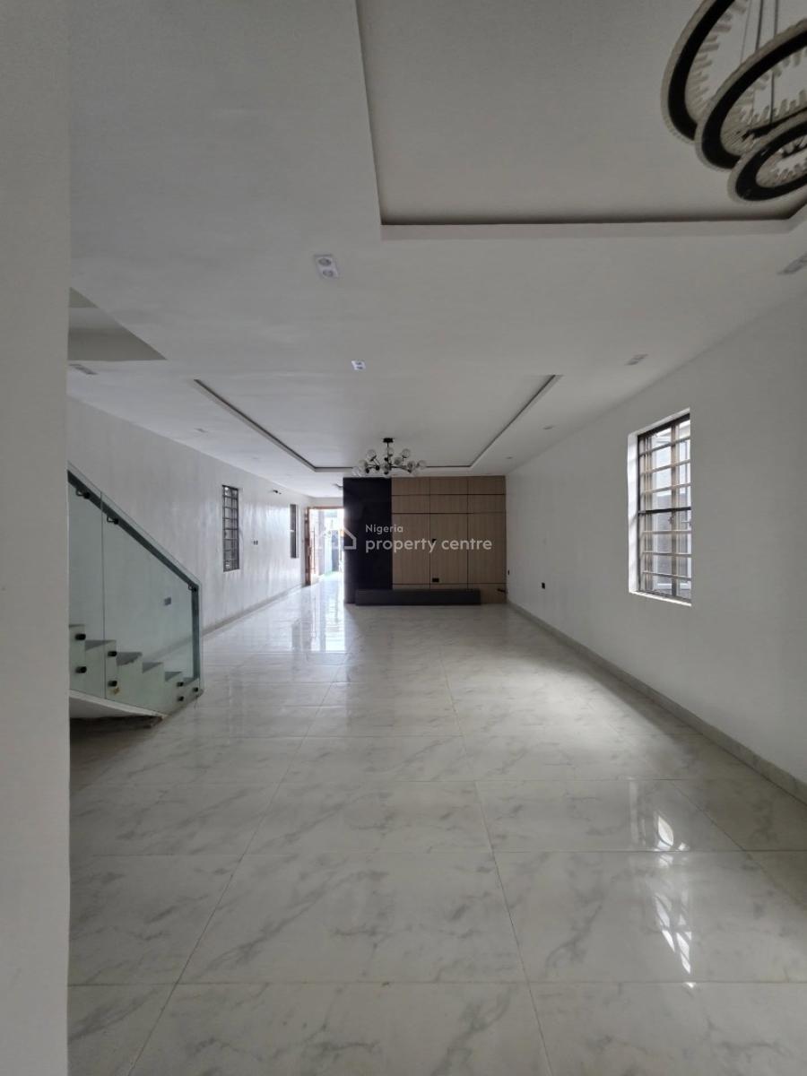 Well Built 5 Bedroom Detached Duplex with Spacious Compound, Ologolo, Lekki, Lagos, Detached Duplex for Sale