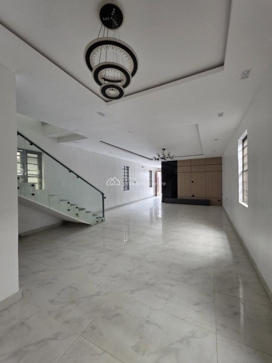 Well Built 5 Bedroom Detached Duplex with Spacious Compound, Ologolo, Lekki, Lagos, Detached Duplex for Sale