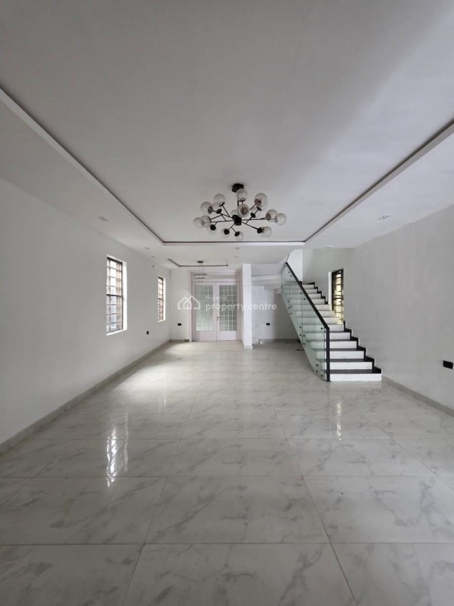 Well Built 5 Bedroom Detached Duplex with Spacious Compound, Ologolo, Lekki, Lagos, Detached Duplex for Sale