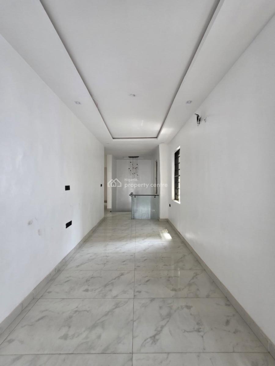 Well Built 5 Bedroom Detached Duplex with Spacious Compound, Ologolo, Lekki, Lagos, Detached Duplex for Sale