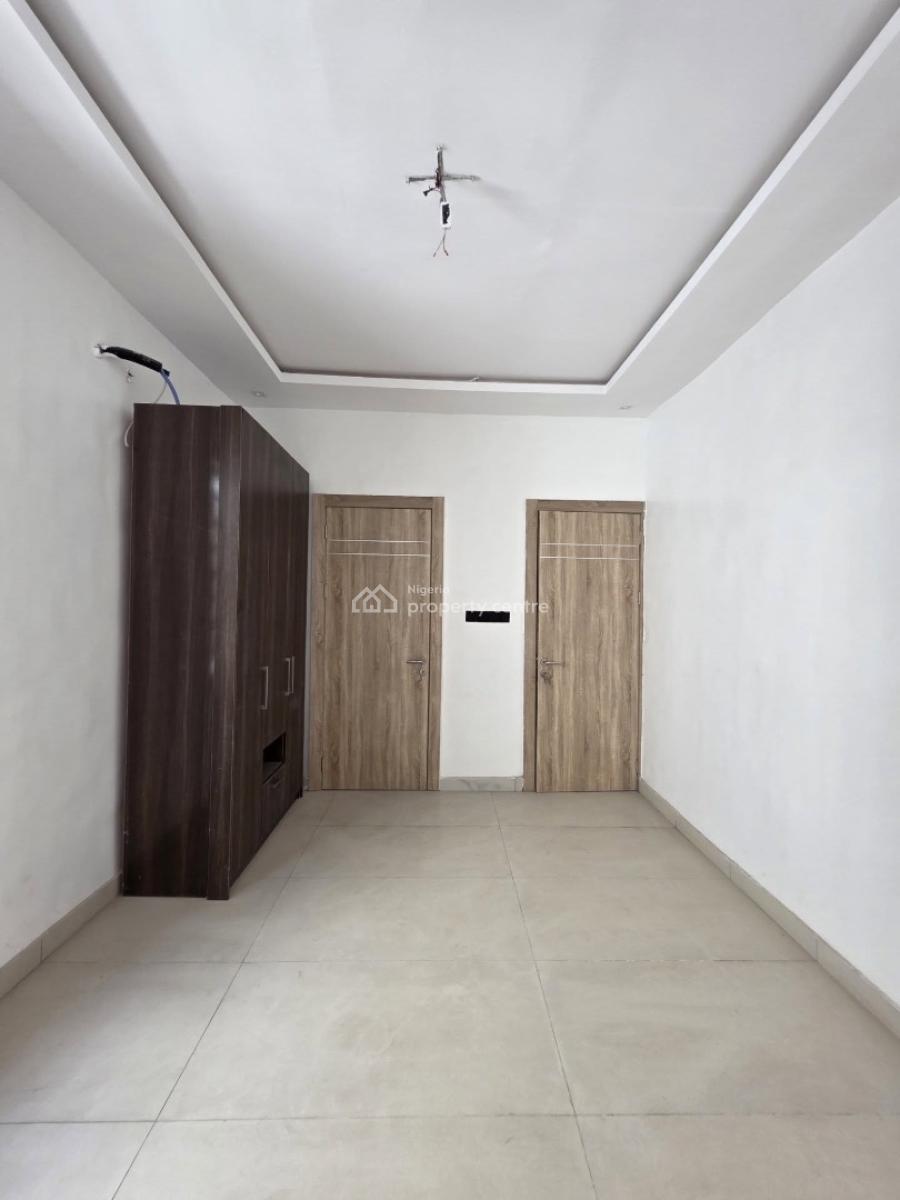 Well Built 5 Bedroom Detached Duplex with Spacious Compound, Ologolo, Lekki, Lagos, Detached Duplex for Sale