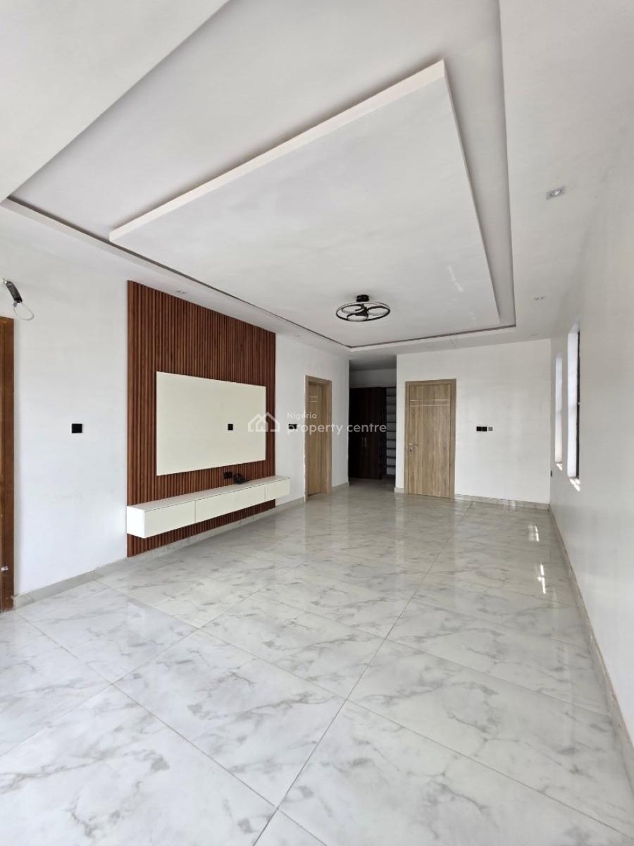 Well Built 5 Bedroom Detached Duplex with Spacious Compound, Ologolo, Lekki, Lagos, Detached Duplex for Sale