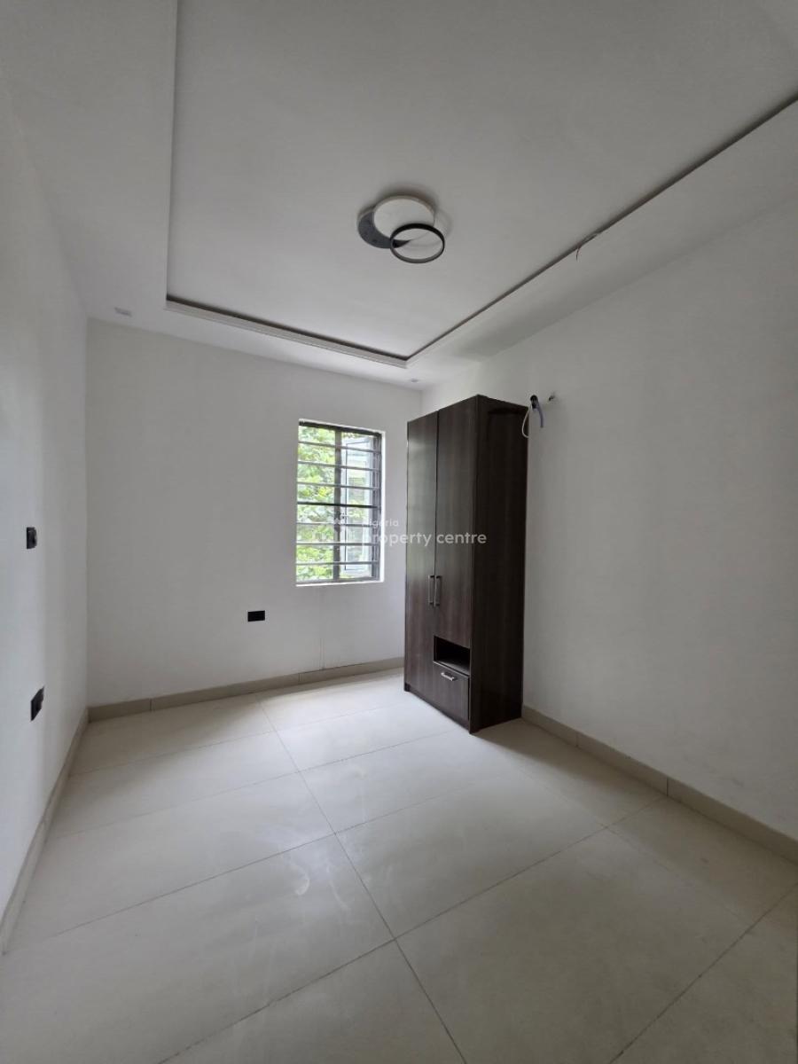 Well Built 5 Bedroom Detached Duplex with Spacious Compound, Ologolo, Lekki, Lagos, Detached Duplex for Sale