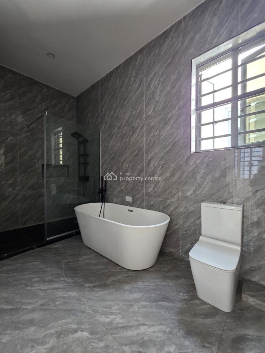 Well Built 5 Bedroom Detached Duplex with Spacious Compound, Ologolo, Lekki, Lagos, Detached Duplex for Sale