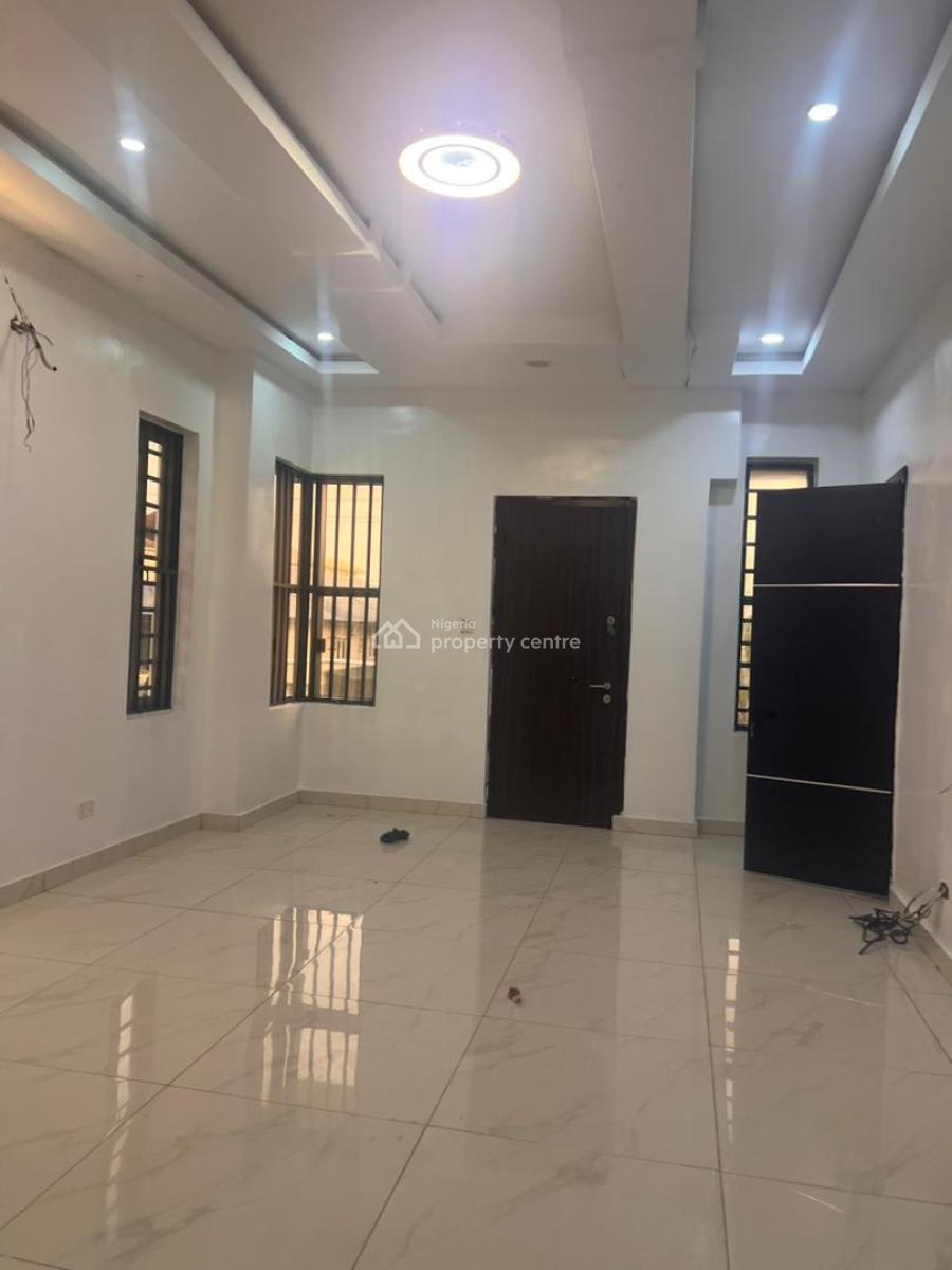 Ultra-modern 4-bedroom Masterpiece, Chevron Drive, Lekki, Lagos, Semi-detached Duplex for Rent