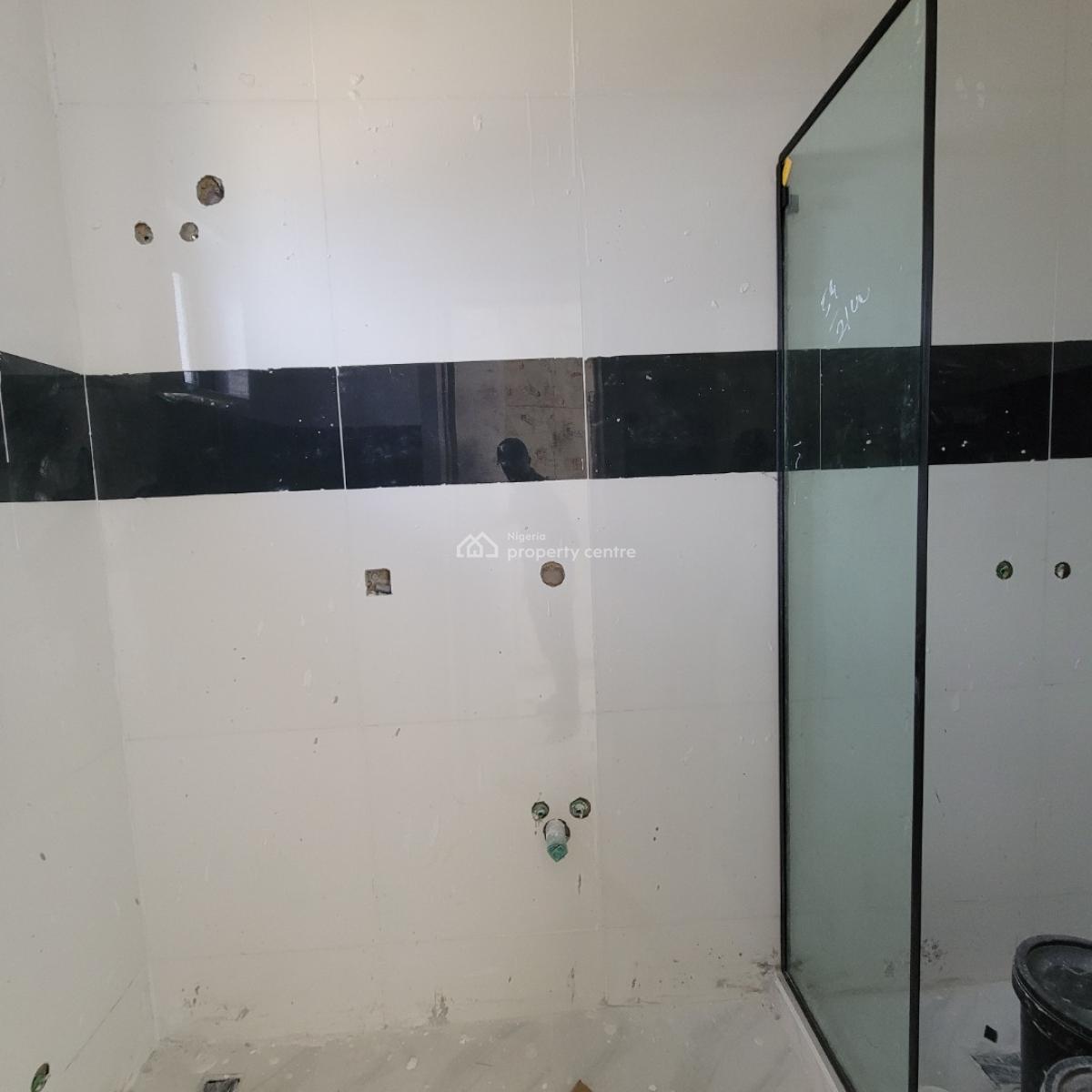 Marvelous 2 Bedroom Apartment with a Pool and Gym, Ikate, Lekki, Lagos, Flat / Apartment for Sale