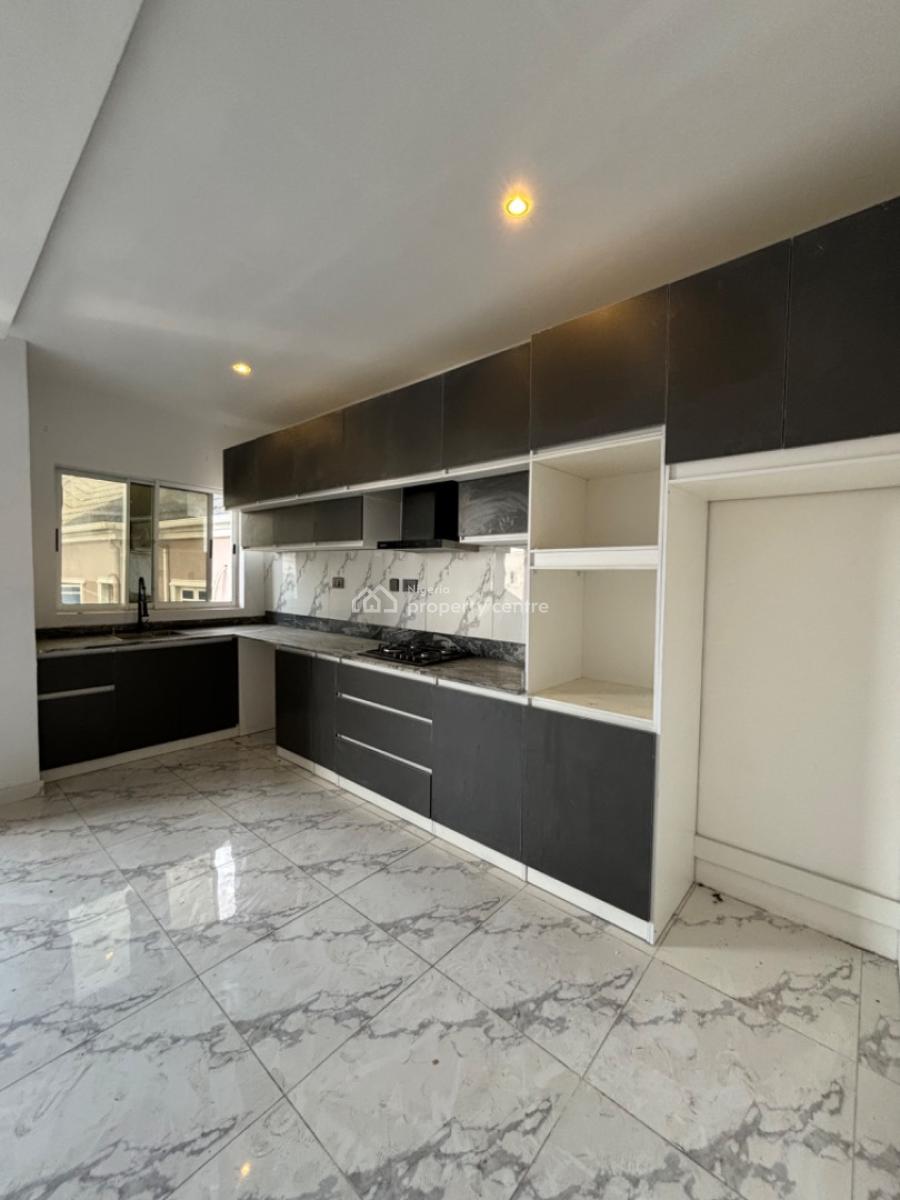 Spacious 2 Bedroom Apartment on The 2nd Floor with Swimming Pool., Ikate, Lekki, Lagos, Flat / Apartment for Rent