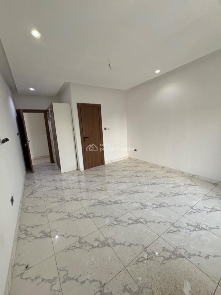 Spacious 2 Bedroom Apartment on The 2nd Floor with Swimming Pool., Ikate, Lekki, Lagos, Flat / Apartment for Rent