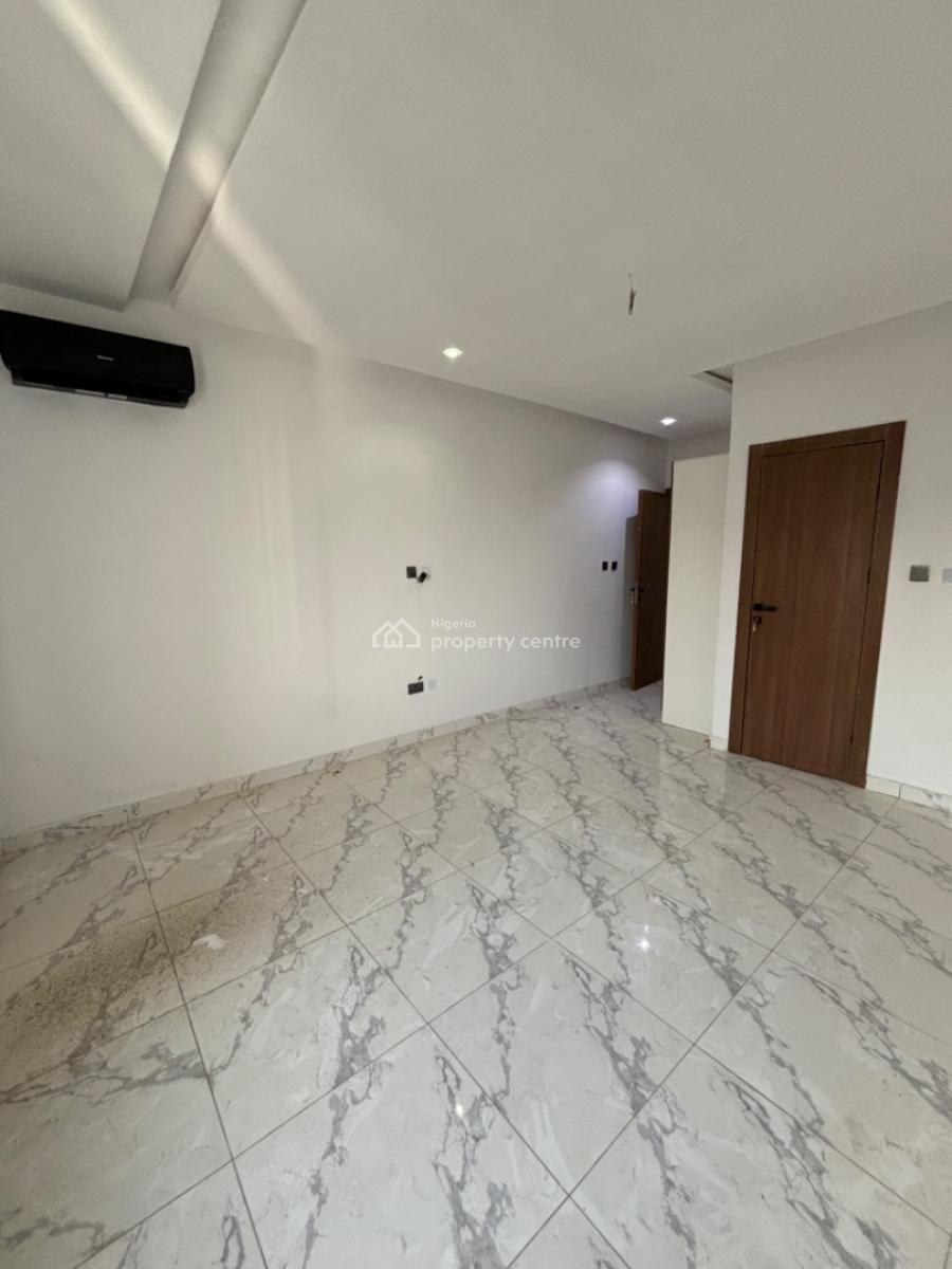 Spacious 2 Bedroom Apartment on The 2nd Floor with Swimming Pool., Ikate, Lekki, Lagos, Flat / Apartment for Rent