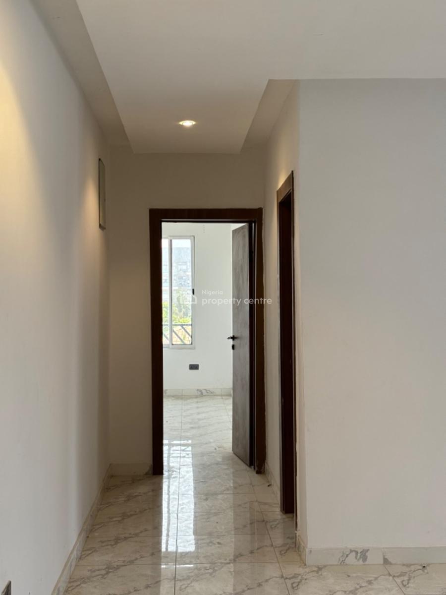 Spacious 2 Bedroom Apartment on The 2nd Floor with Swimming Pool., Ikate, Lekki, Lagos, Flat / Apartment for Rent