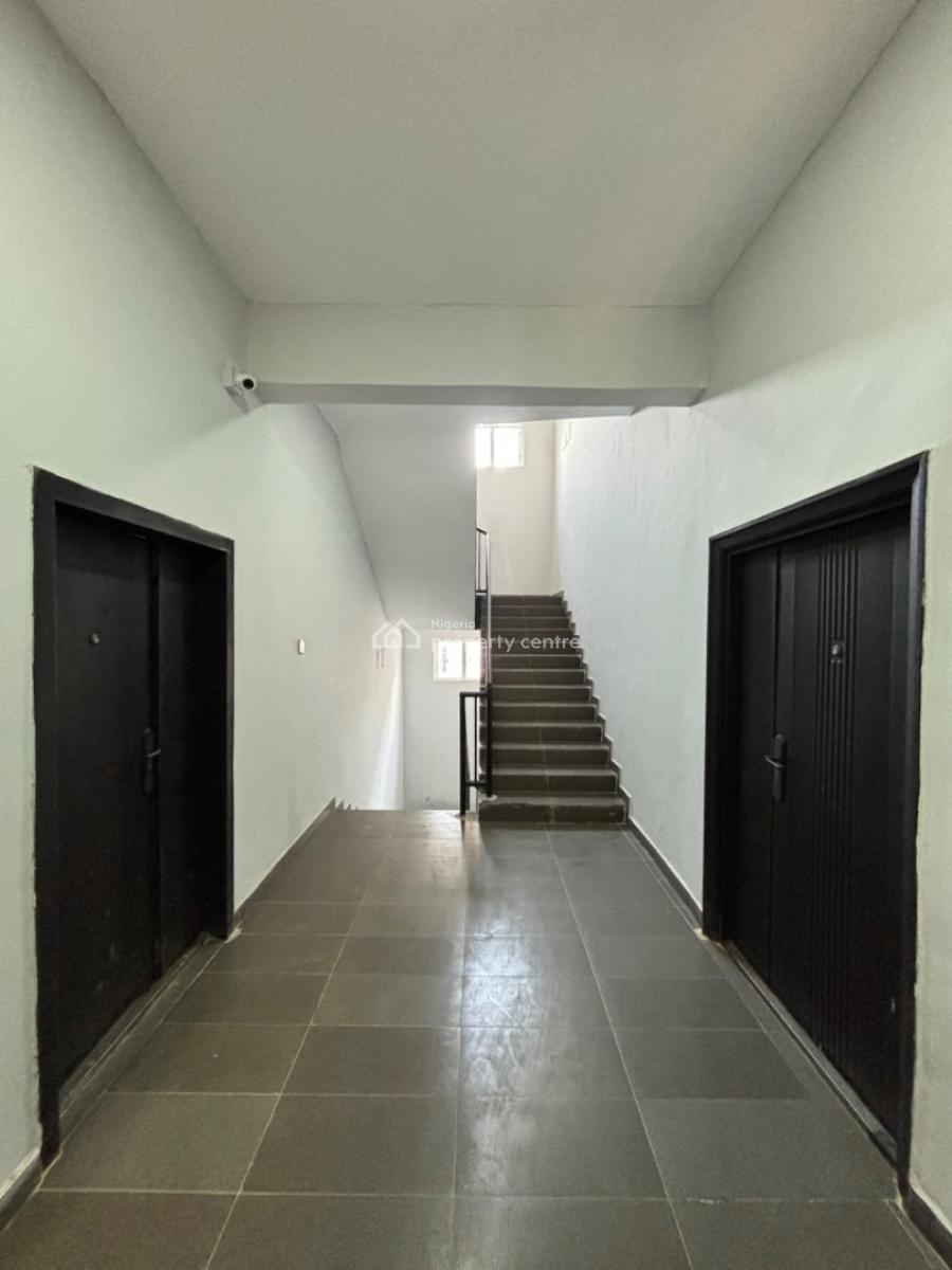 Spacious 2 Bedroom Apartment on The 2nd Floor with Swimming Pool., Ikate, Lekki, Lagos, Flat / Apartment for Rent