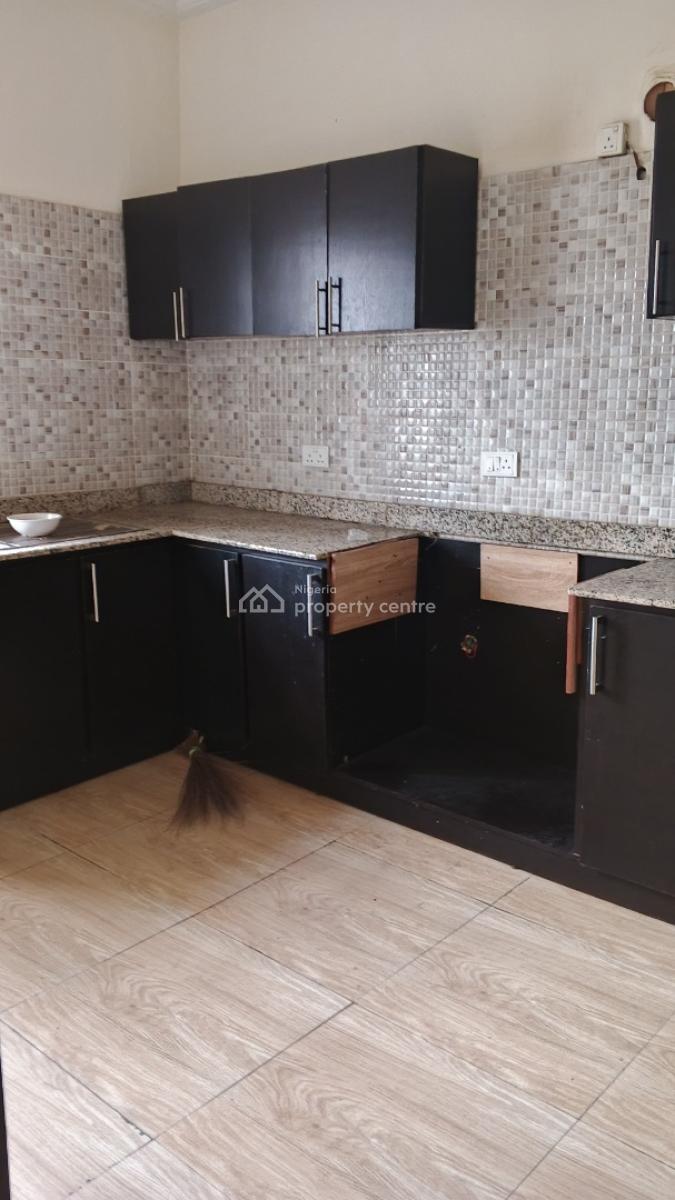 Luxury 2 Bedroom Flat, Scheme 2 Estate Abraham Adesanya Ajah, Lekki Phase 2, Lekki, Lagos, Flat / Apartment for Rent