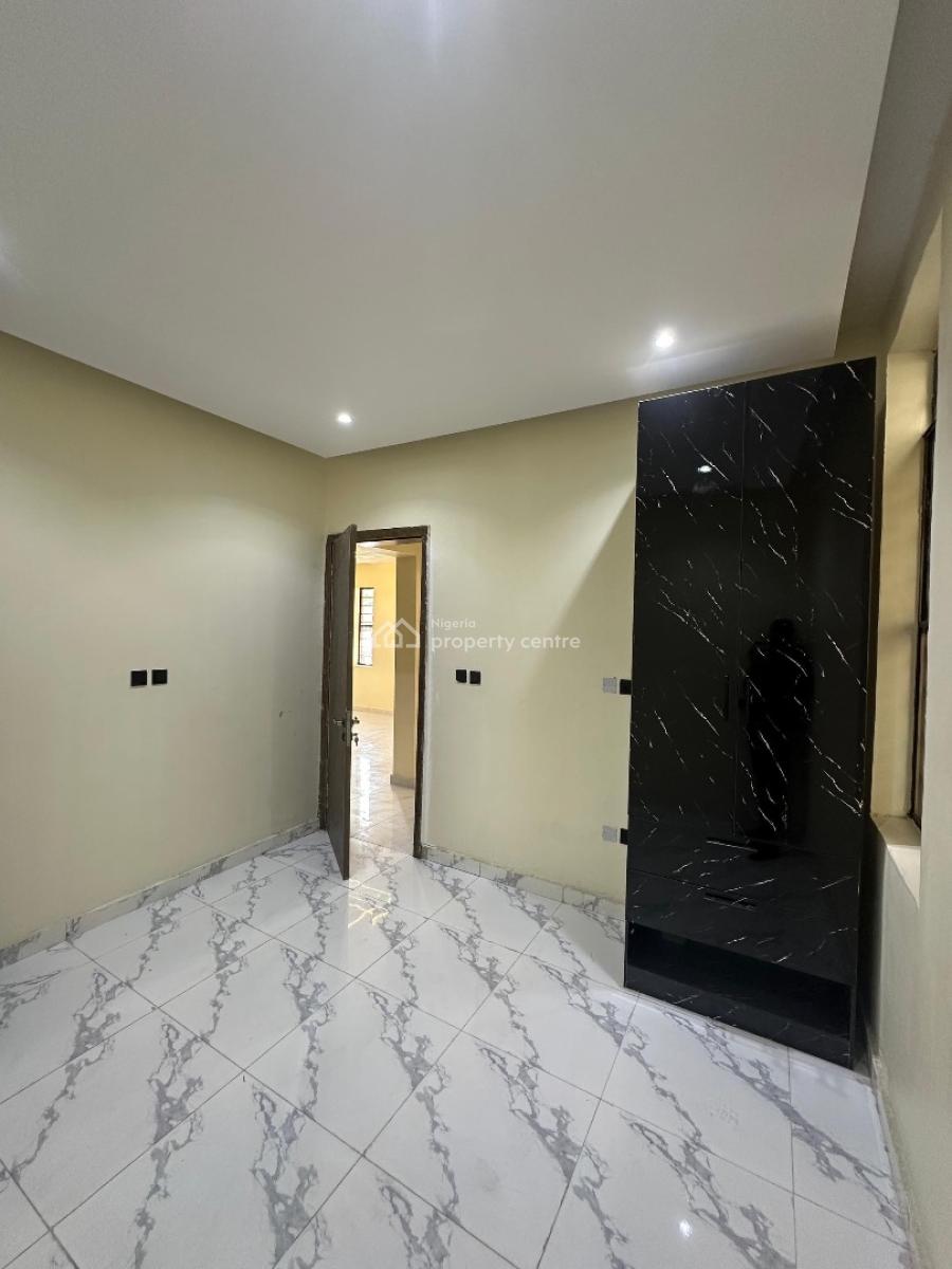 Newly Finished 3 Bedroom Apartment with Bq, Lekki Phase 1, Lekki, Lagos, House for Sale