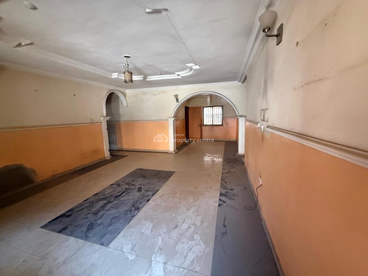 Exceptionally Spacious 3 Bedroom Apartment, Close to Fusion Plaza, Wuye, Abuja, Flat / Apartment for Sale