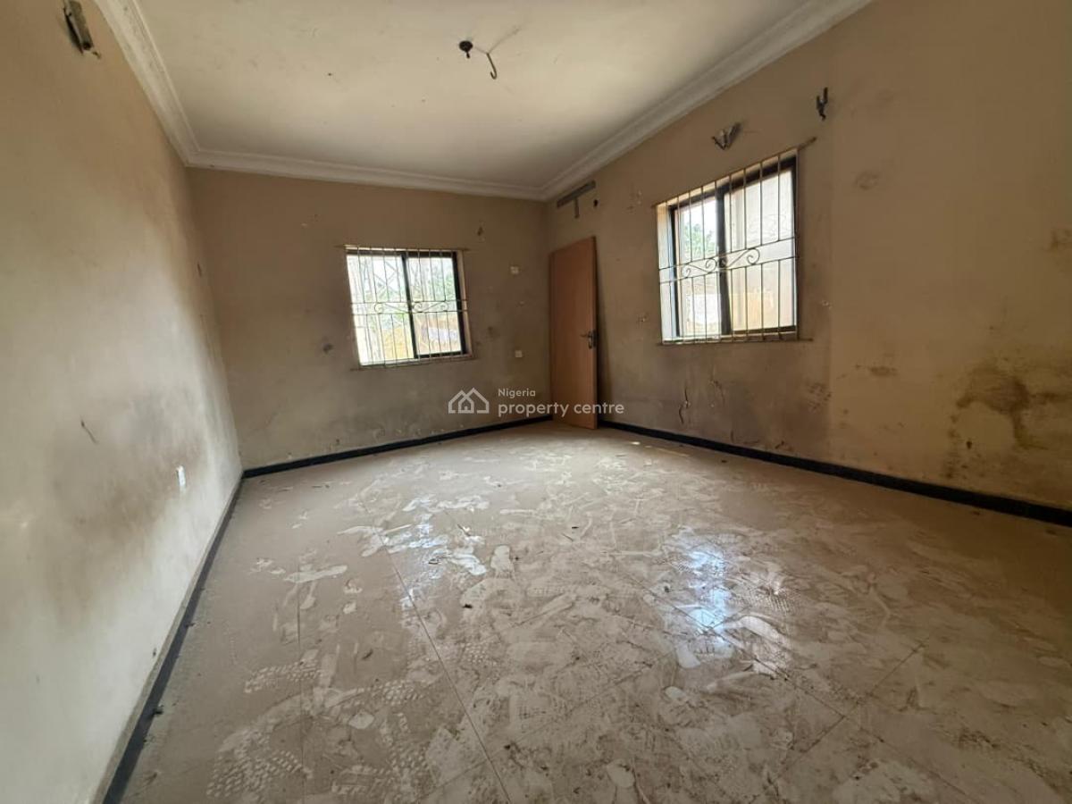 Exceptionally Spacious 3 Bedroom Apartment, Close to Fusion Plaza, Wuye, Abuja, Flat / Apartment for Sale