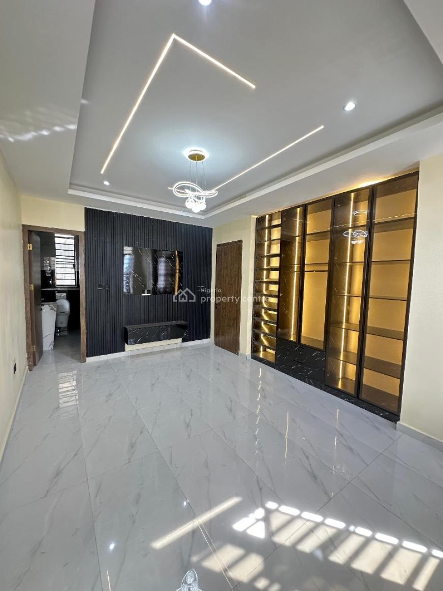 Newly Finished 2 Bedroom Apartment with Bq, Lekki Phase 1, Lekki, Lagos, Flat / Apartment for Sale