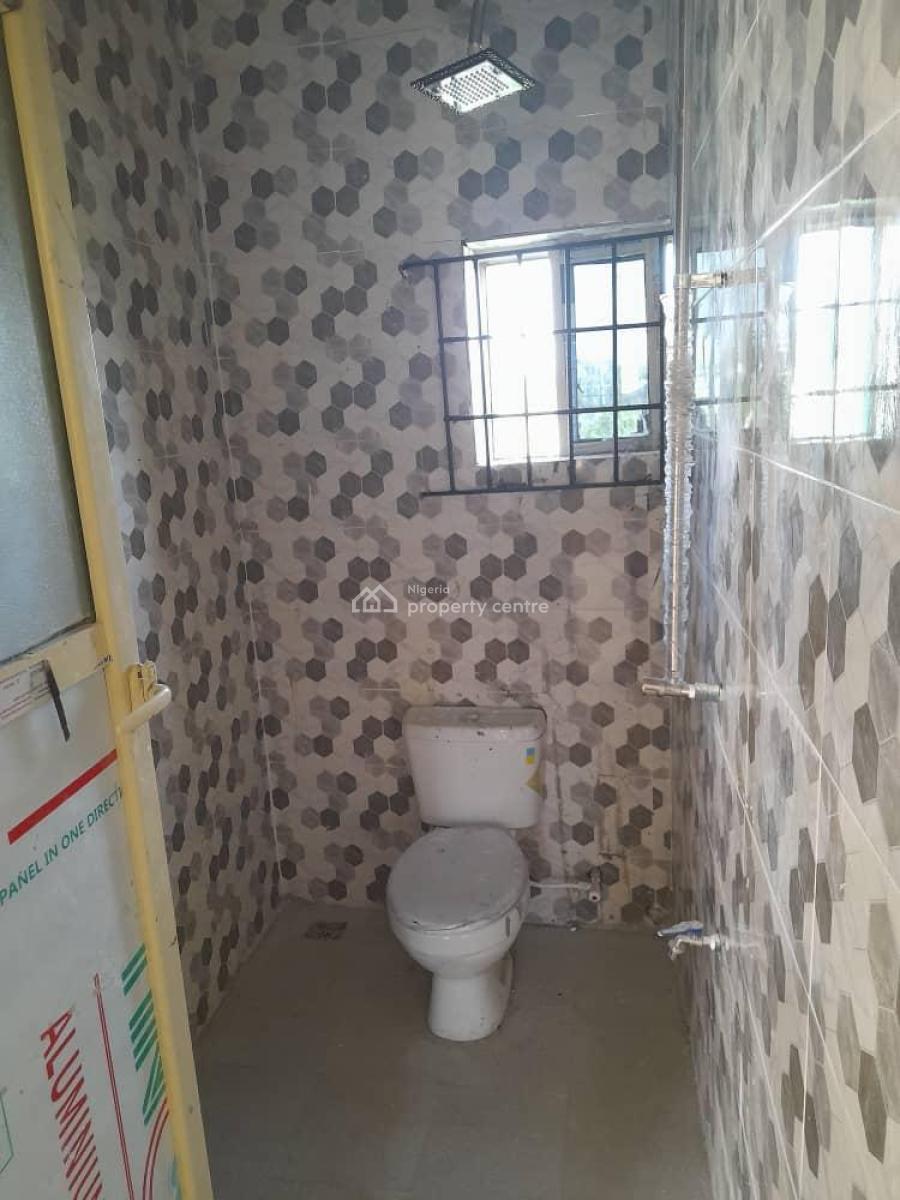 a Room Self Contained Downstairs, Lafiaji, Orchid Road, Lafiaji, Lekki, Lagos, Self Contain (single Rooms) for Rent