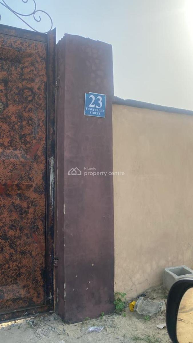 a Room Self Contained Downstairs, Lafiaji, Orchid Road, Lafiaji, Lekki, Lagos, Self Contain (single Rooms) for Rent