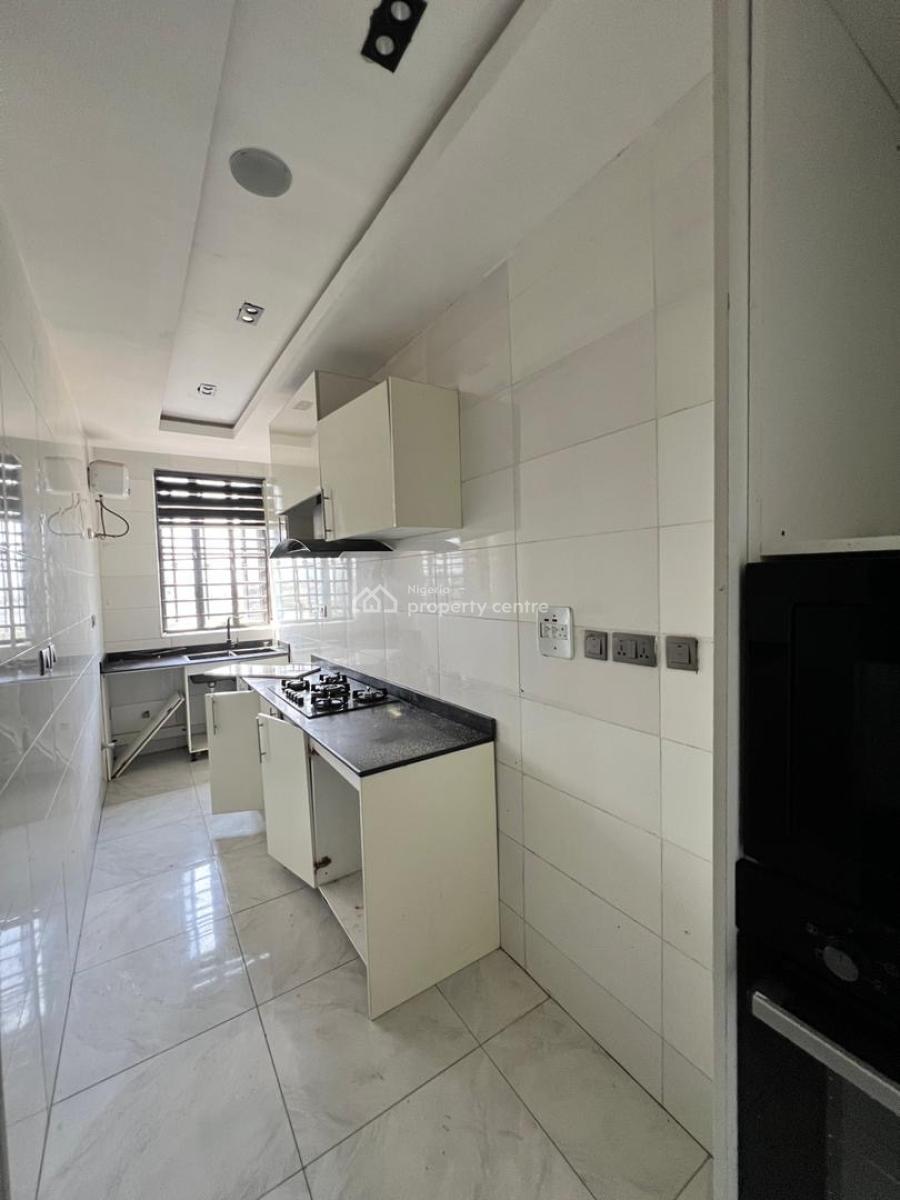 2bedroom Apartment, Ologolo, Lekki, Lagos, Flat / Apartment for Rent