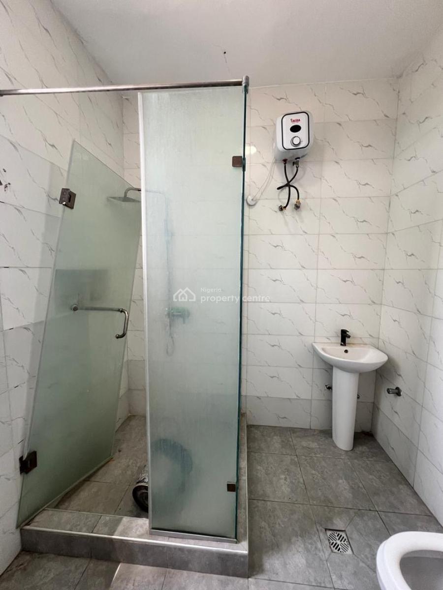 2bedroom Apartment, Ologolo, Lekki, Lagos, Flat / Apartment for Rent