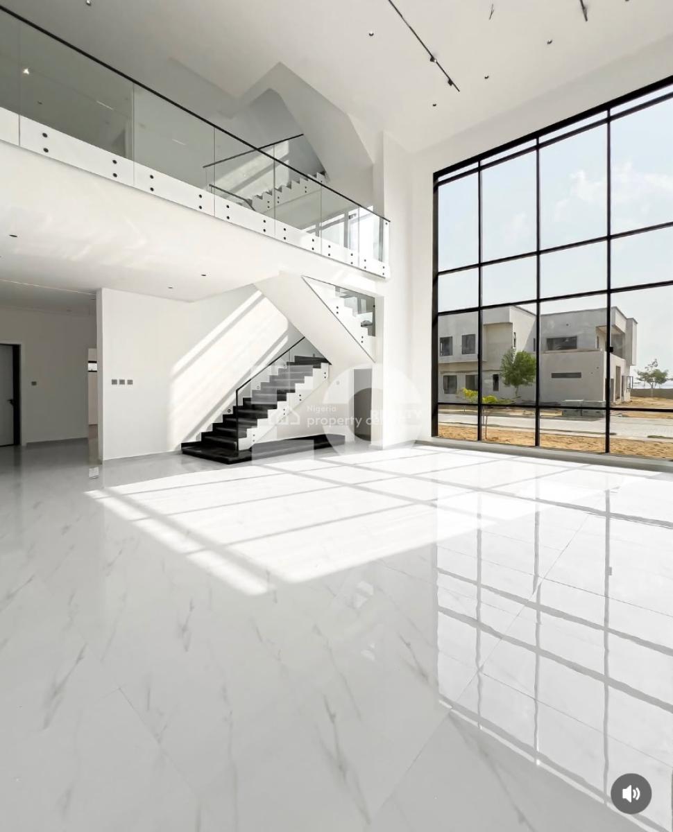 Luxurious Waterview 6 Bedroom Mansion in a Golf Course Estate, Gracefield Island Chevron, Lekki, Lagos, House for Sale