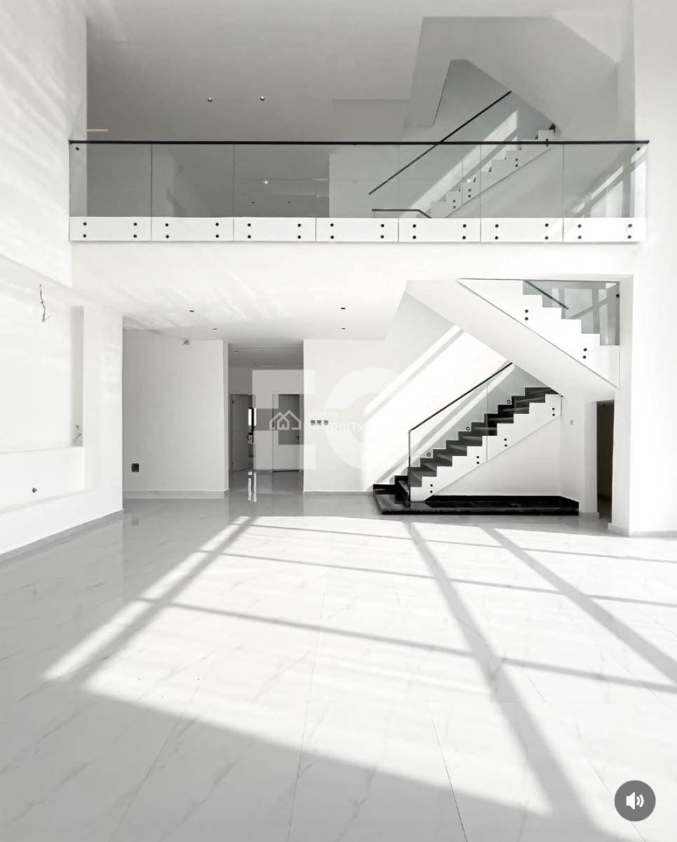 Luxurious Waterview 6 Bedroom Mansion in a Golf Course Estate, Gracefield Island Chevron, Lekki, Lagos, House for Sale