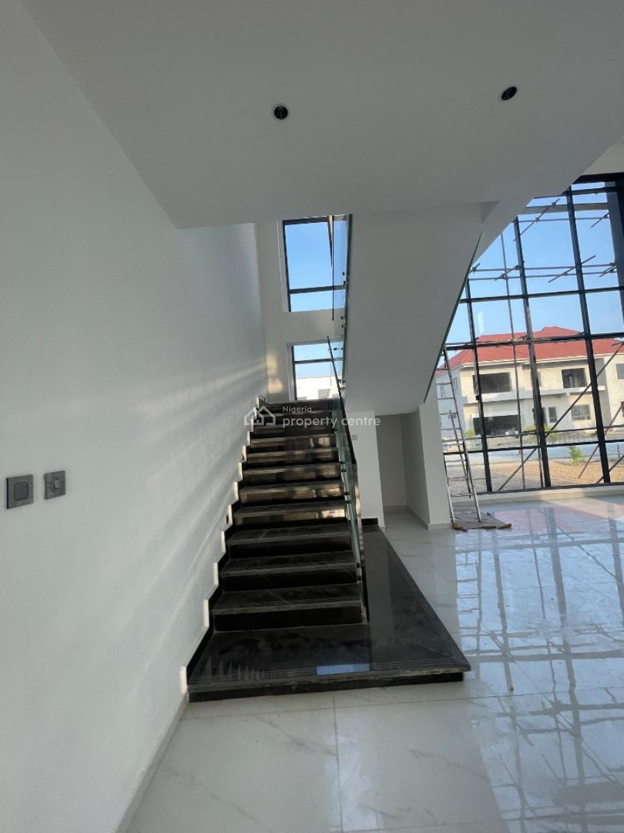 Luxurious Waterview 6 Bedroom Mansion in a Golf Course Estate, Gracefield Island, Chevron, Lekki, Lagos, House for Sale