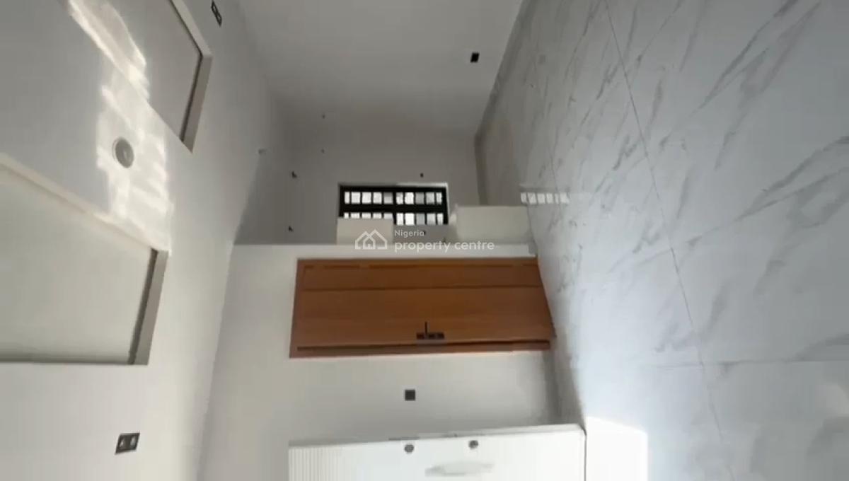 Luxury Spacious Studio with Fitted Open Plan Kitchen, Royal Pine, Orchid Road, Lekki, Lagos, Flat / Apartment for Rent