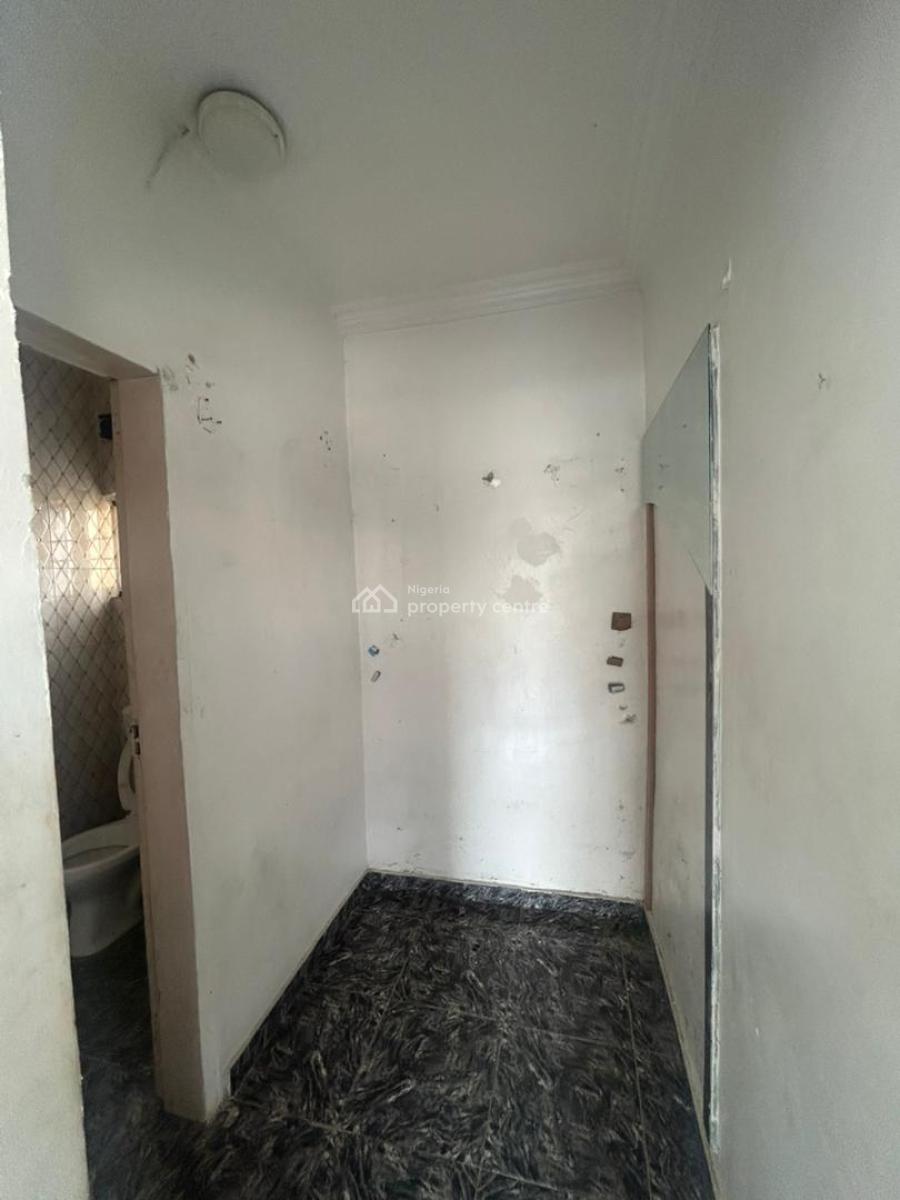 Shop Measuring 25sqm Along Major Road, Fola Oshibo Street Off Admiralty Way, Lekki Phase 1, Lekki, Lagos, Shop for Rent