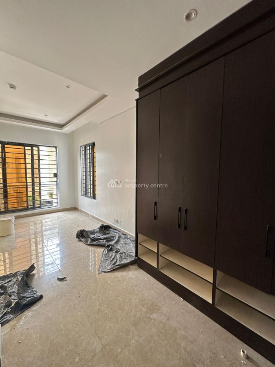 2 Units of Newly Renovated Spacious 4-bedroom Maisonette, Banana Island, Ikoyi, Lagos, Flat / Apartment for Rent