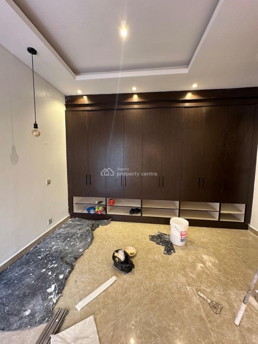 2 Units of Newly Renovated Spacious 4-bedroom Maisonette, Banana Island, Ikoyi, Lagos, Flat / Apartment for Rent