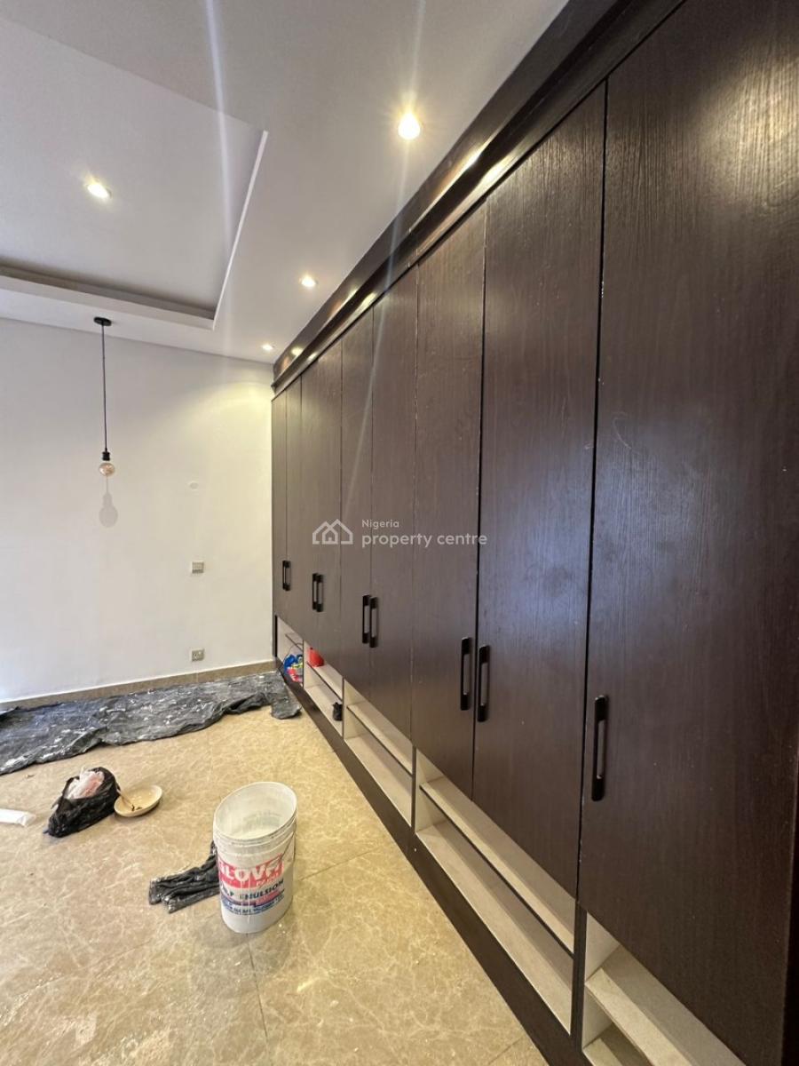 2 Units of Newly Renovated Spacious 4-bedroom Maisonette, Banana Island, Ikoyi, Lagos, Flat / Apartment for Rent