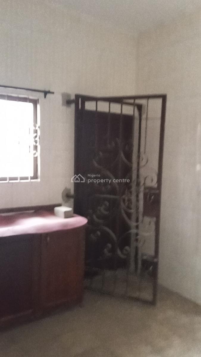 Remodelled 3 Bedroom Ground Floor with Prepaid in a Neat Compound, Thomas Estate, Ajah, Lagos, Flat / Apartment for Rent