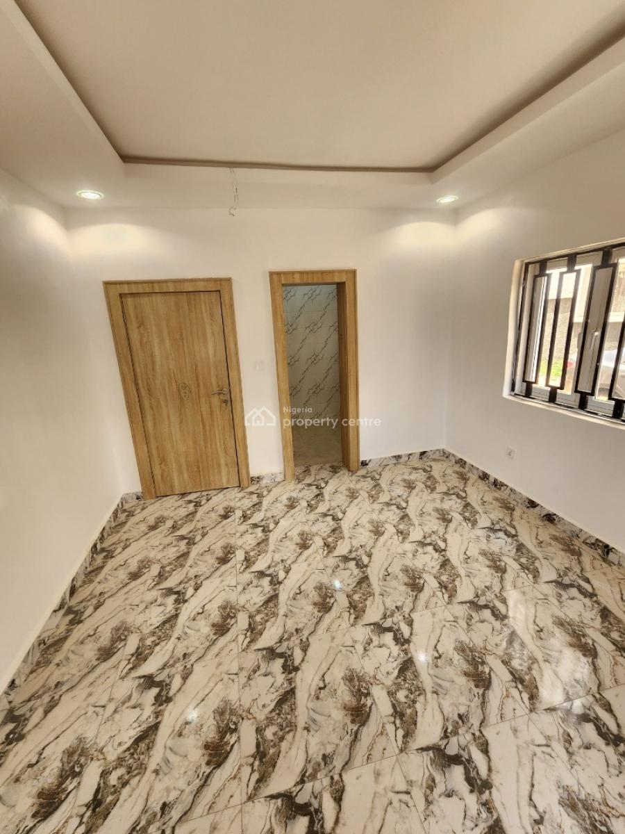 Luxury Three Bedroom Block of Flat, News Engineering, Dawaki, Gwarinpa, Abuja, Flat / Apartment for Rent