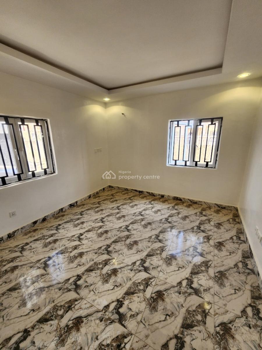 Luxury Three Bedroom Block of Flat, News Engineering, Dawaki, Gwarinpa, Abuja, Flat / Apartment for Rent