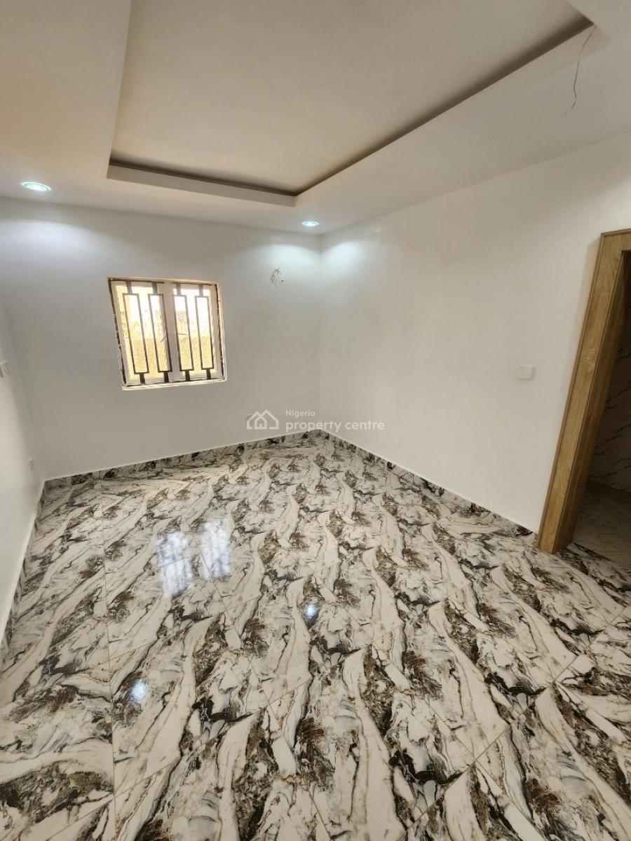 Luxury Three Bedroom Block of Flat, News Engineering, Dawaki, Gwarinpa, Abuja, Flat / Apartment for Rent