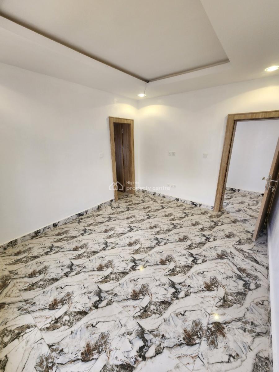 Luxury Three Bedroom Block of Flat, News Engineering, Dawaki, Gwarinpa, Abuja, Flat / Apartment for Rent