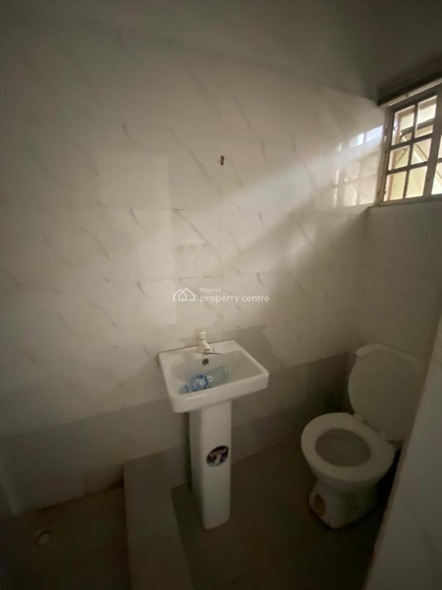 Self Serviced Mini Flat with Good Fittings in a None Flooded Area, Lekki Phase 1, Lekki, Lagos, Mini Flat (room and Parlour) for Rent