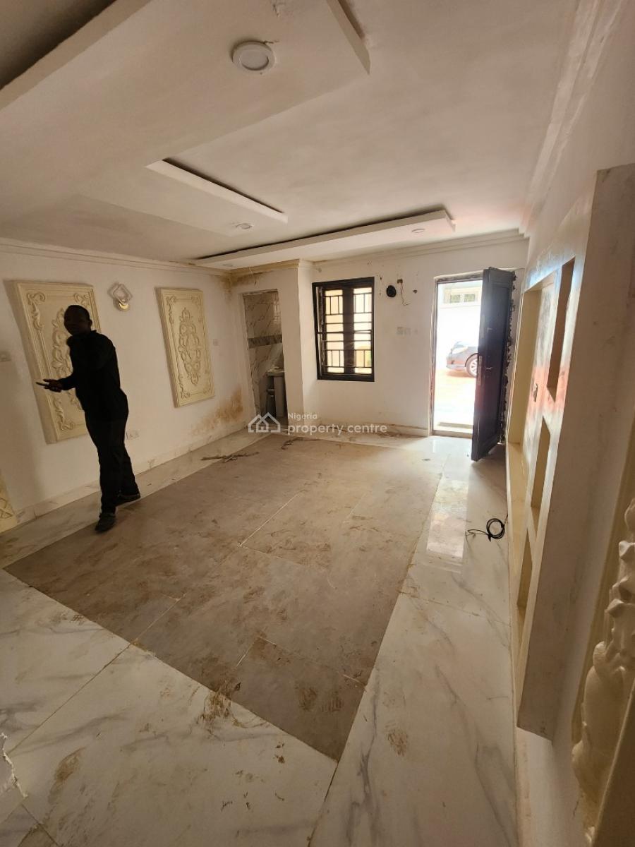 Luxury Two Bedroom Block of Flat, News Engineering Dawaki, Dawaki, Gwarinpa, Abuja, Flat / Apartment for Rent