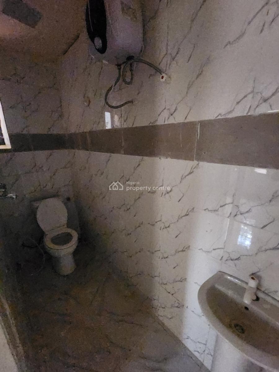 Luxury Two Bedroom Block of Flat, News Engineering Dawaki, Dawaki, Gwarinpa, Abuja, Flat / Apartment for Rent