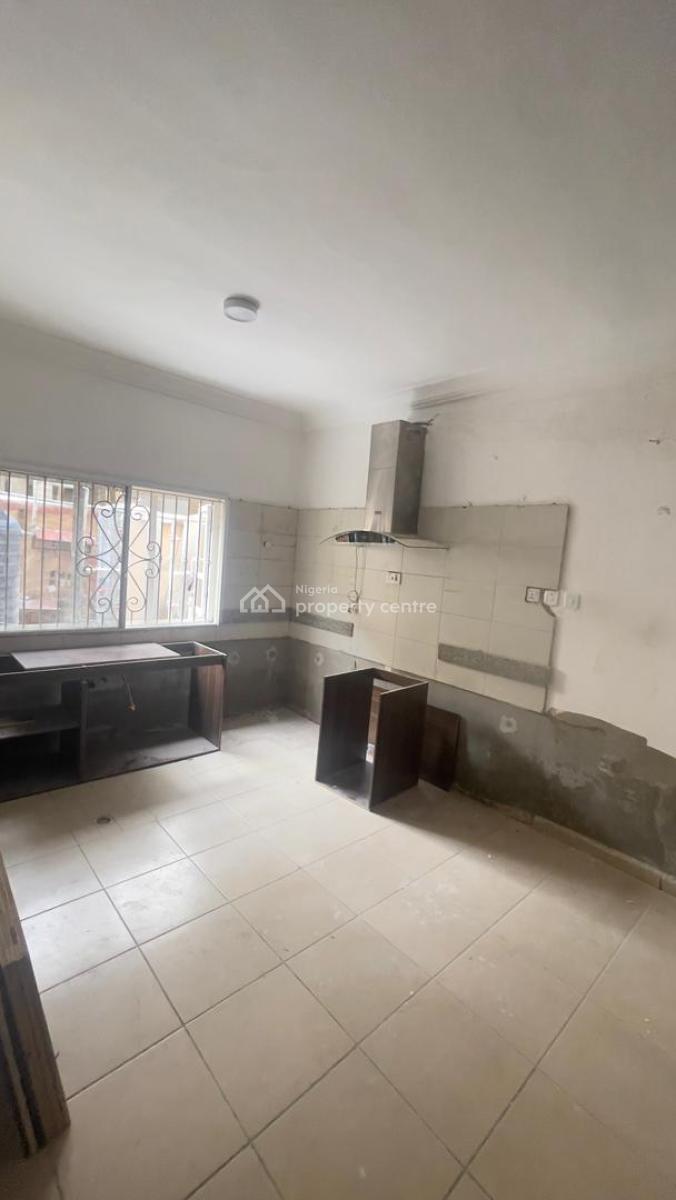 8 Units of Newly Renovated 3-bedroom Apartments with Bq, Oniru, Victoria Island (vi), Lagos, Flat / Apartment for Rent