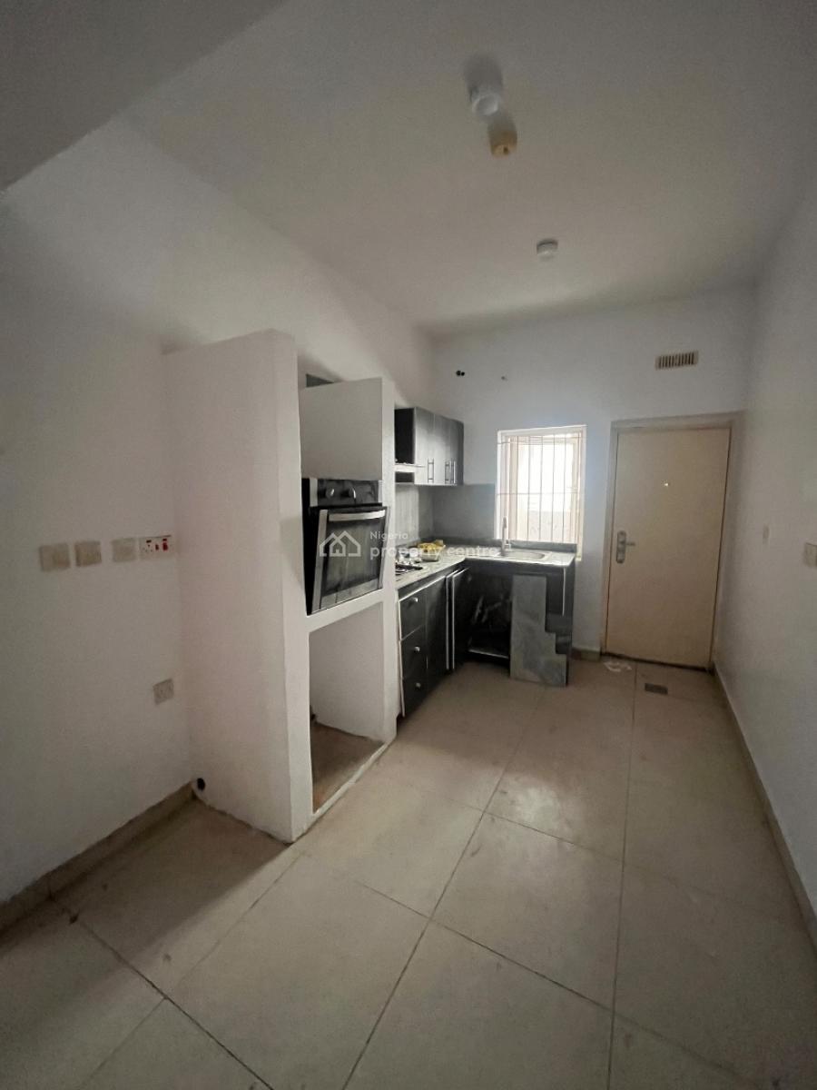 Standard 3 Bedroom Apartment Available, Ikate, Lekki, Lagos, Flat / Apartment for Rent