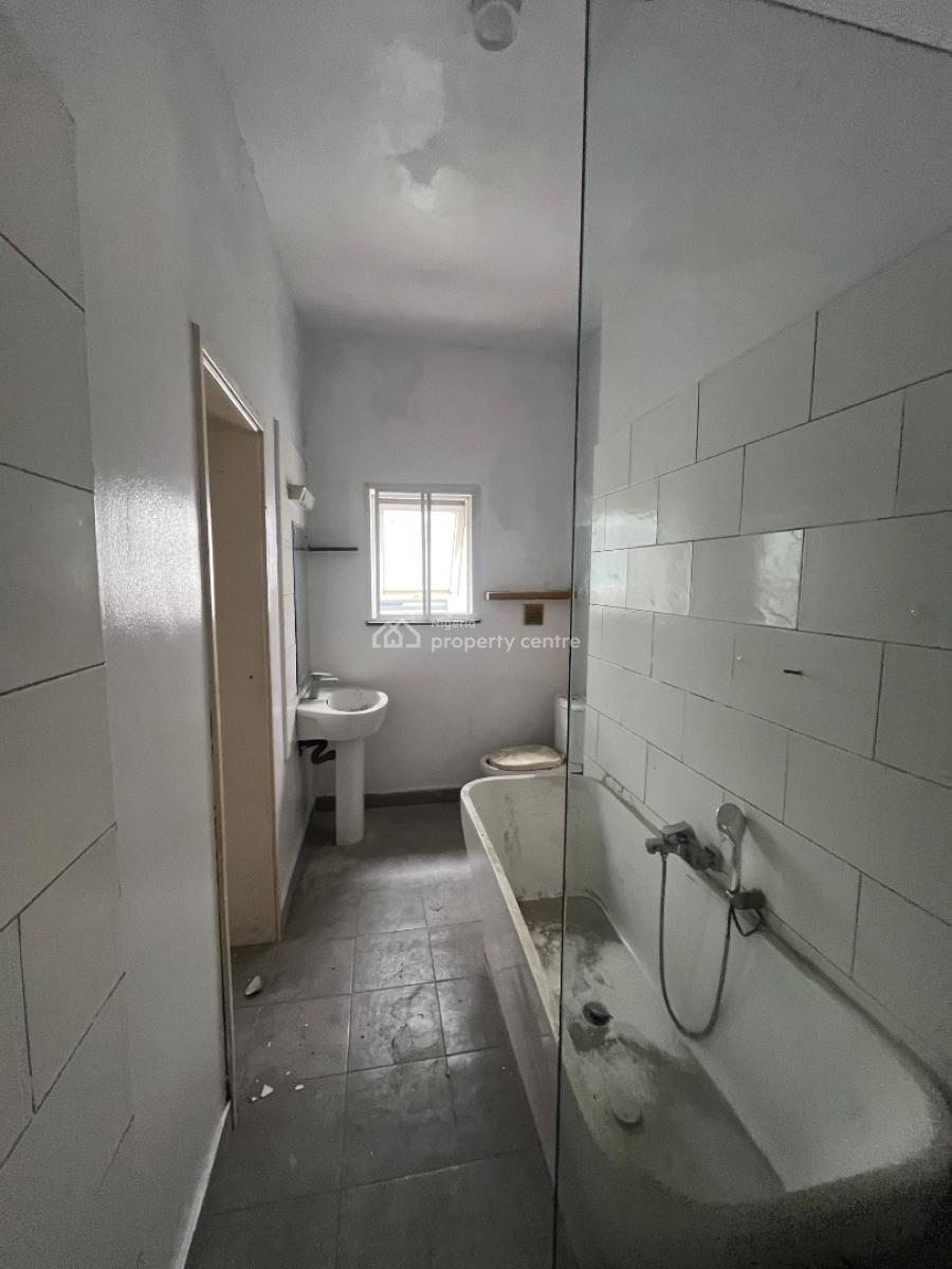 Standard 3 Bedroom Apartment Available, Ikate, Lekki, Lagos, Flat / Apartment for Rent