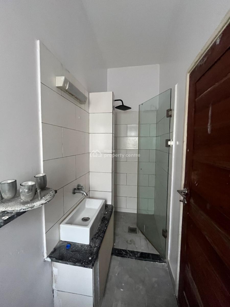 Standard 3 Bedroom Apartment Available, Ikate, Lekki, Lagos, Flat / Apartment for Rent