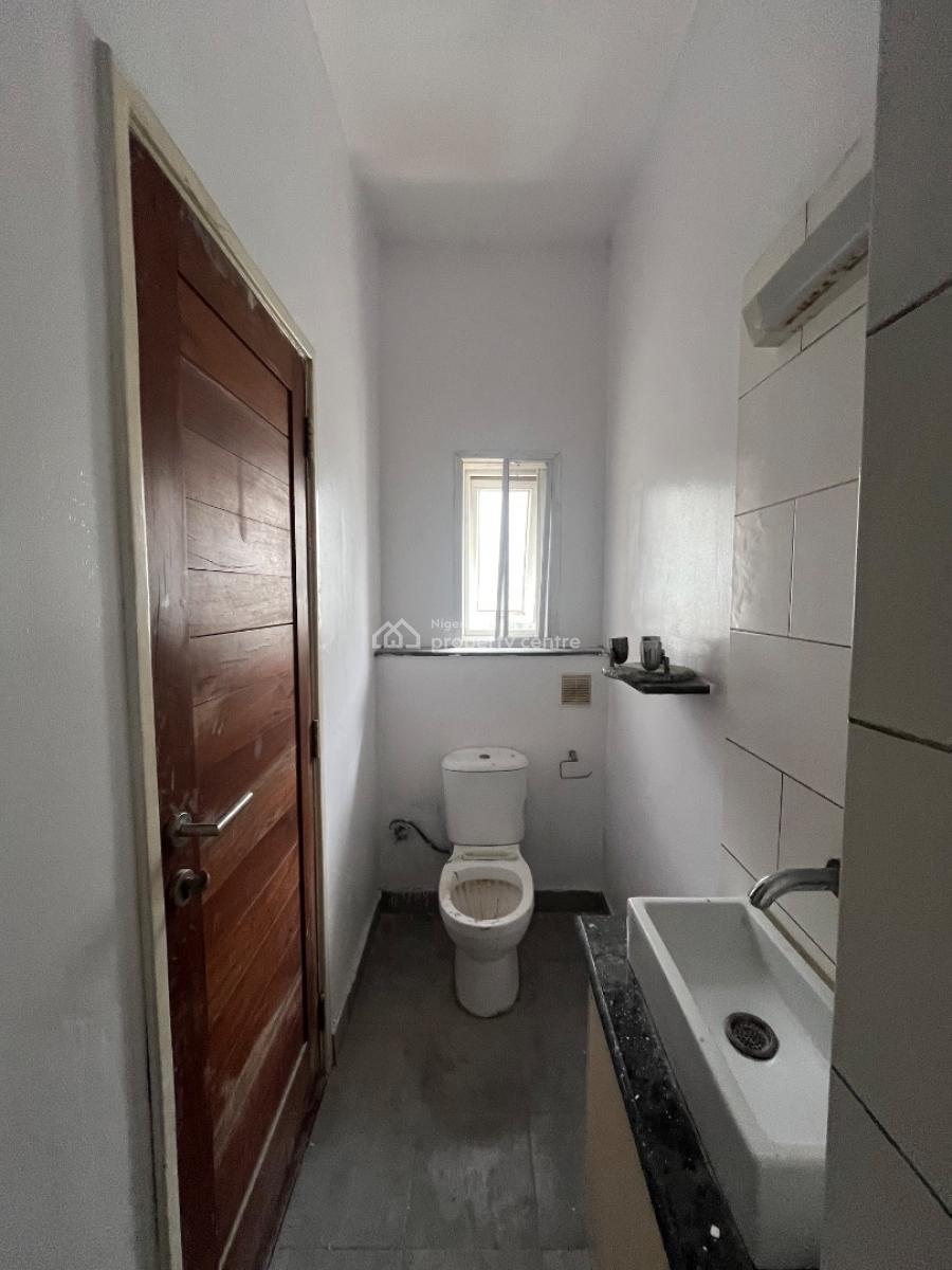 Standard 3 Bedroom Apartment Available, Ikate, Lekki, Lagos, Flat / Apartment for Rent