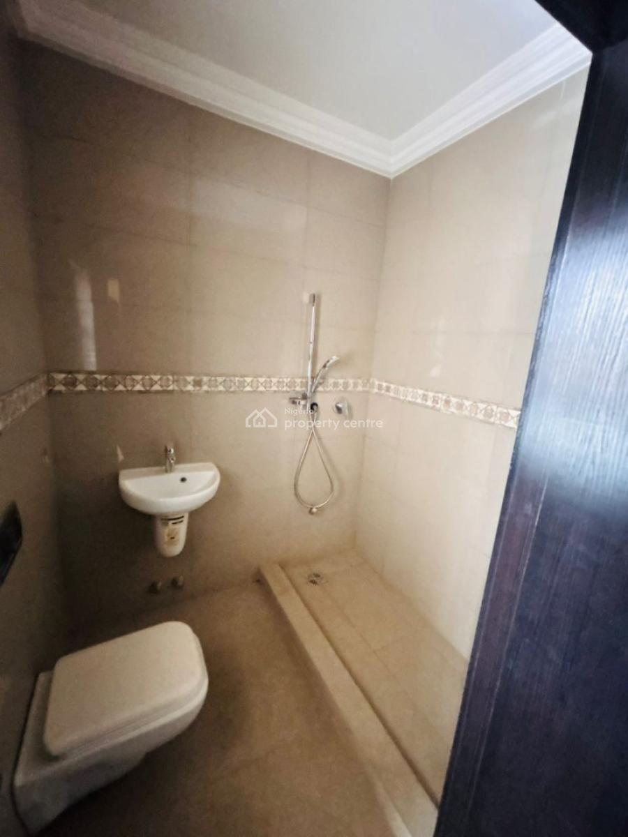 Spacious & Serviced 3 Bedrooms Terrace Duplex with a Bq, Asokoro Main, Asokoro District, Abuja, Terraced Duplex for Rent