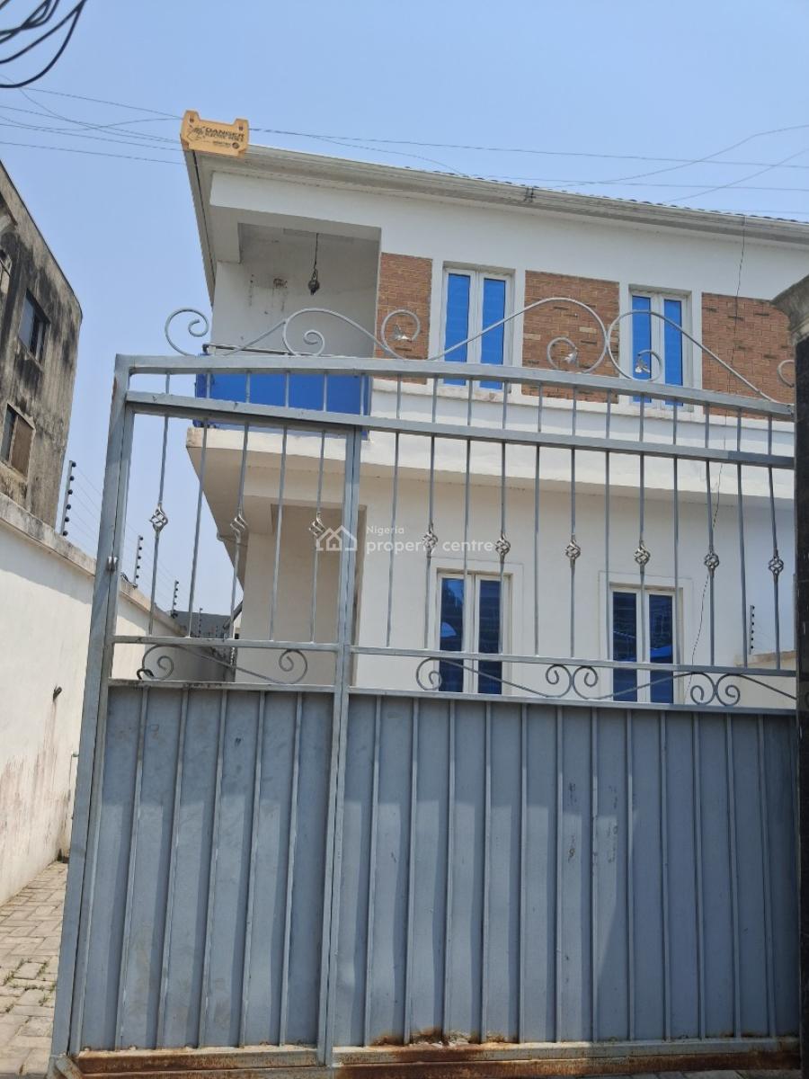 Spacious Semi-detached with Bq, Madam Cellular Estate, Agungi, Lekki, Lagos, Semi-detached Duplex for Sale