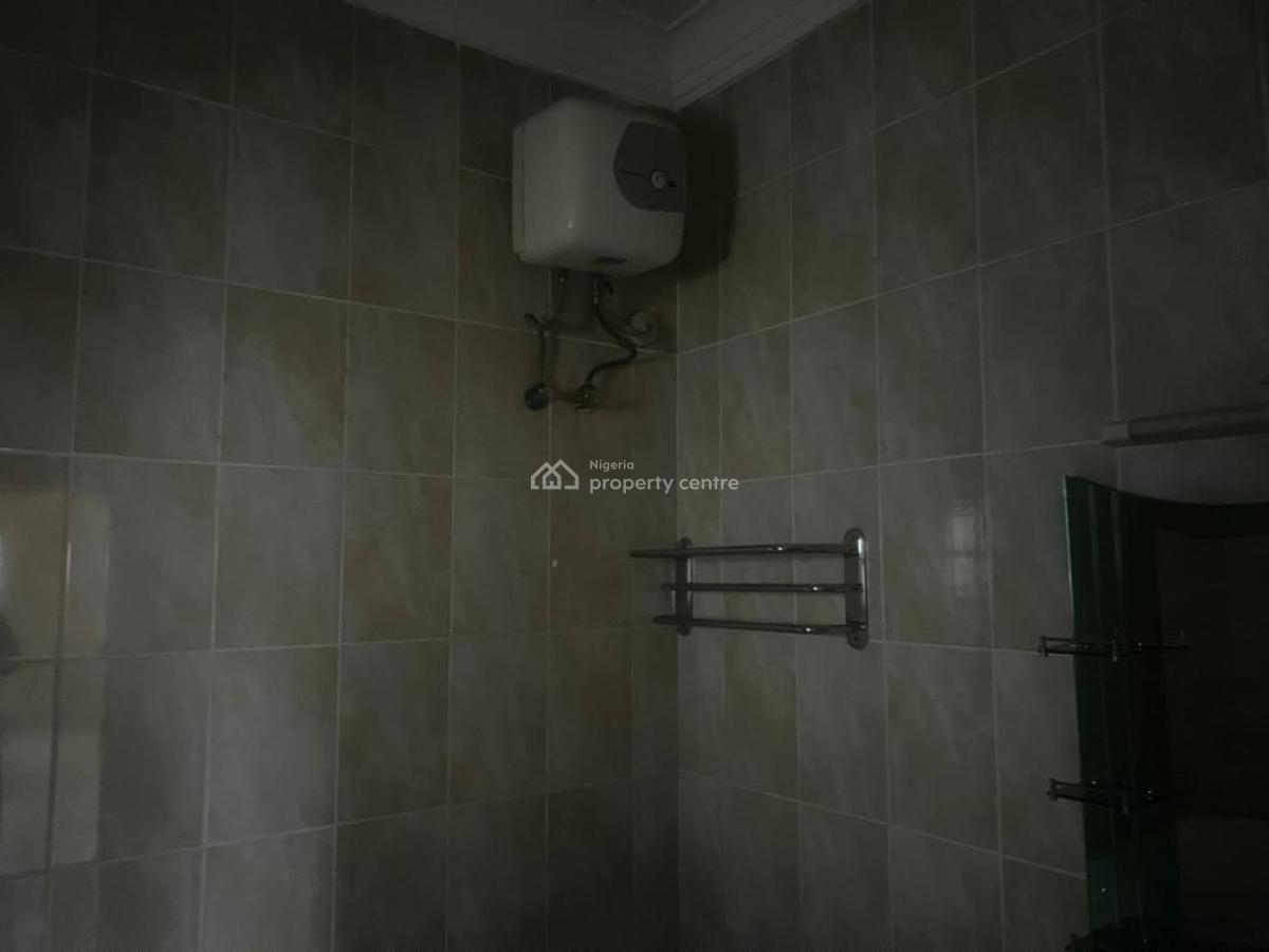 Self Compound 4 Bedroom Fully Detached House with 2 Rooms Bq, Lekki Phase 1, Lekki, Lagos, Detached Duplex for Rent