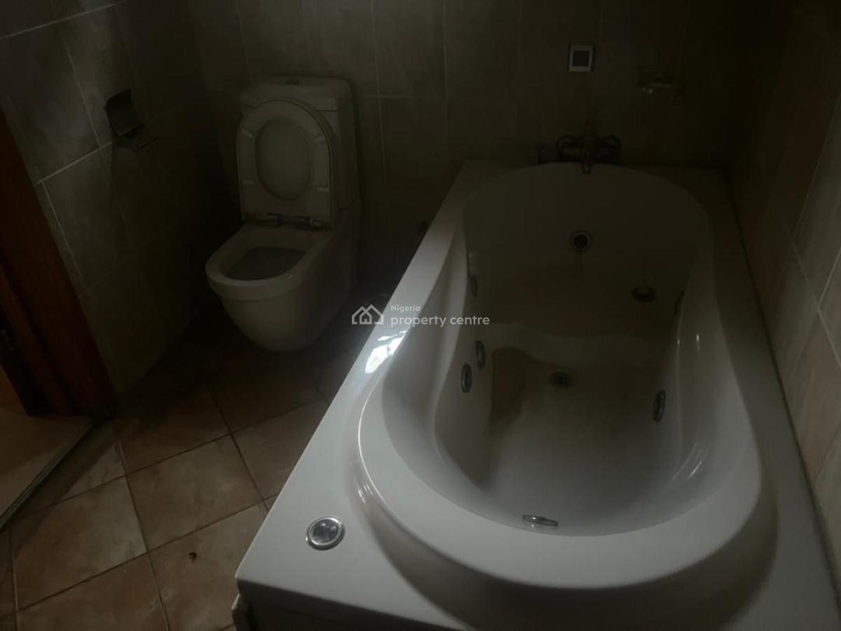 Self Compound 4 Bedroom Fully Detached House with 2 Rooms Bq, Lekki Phase 1, Lekki, Lagos, Detached Duplex for Rent